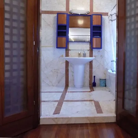 3b Beachfront Large Pool Penthouse Apollonia Beach