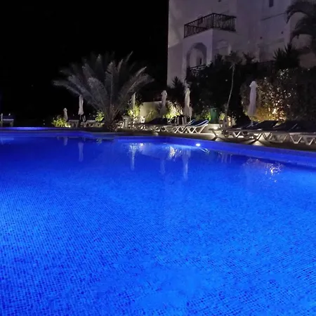 Apartament 3b Beachfront Large Pool Penthouse Apollonia Beach